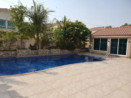 3 Bedrooms Villa in District 8A