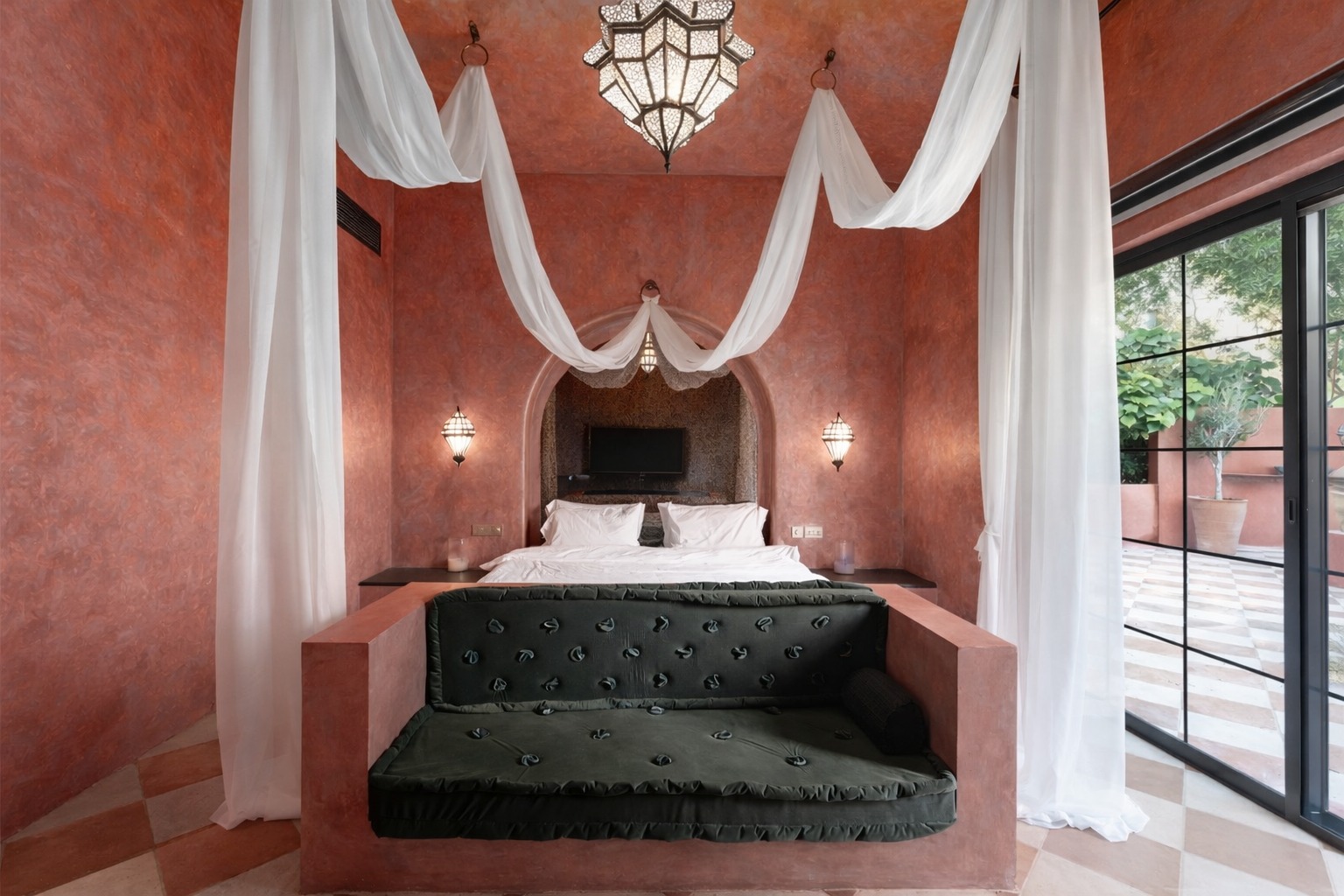 4 Bedrooms Villa in Bungalows Area