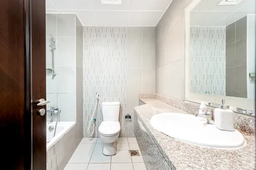 2 Bedrooms Apartment in Ritaj H