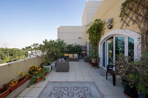 3 Bedrooms Apartment in Ritaj G