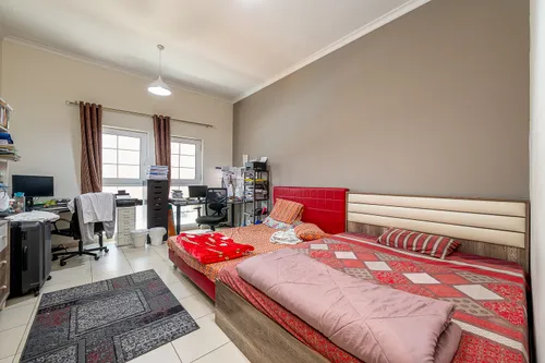 3 Bedrooms Apartment in Ritaj G