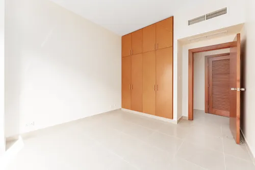 4 Bedrooms Apartment in Golden Sands 9