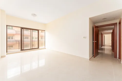 4 Bedrooms Apartment in Golden Sands 9
