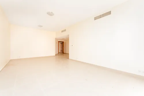 4 Bedrooms Apartment in Golden Sands 9