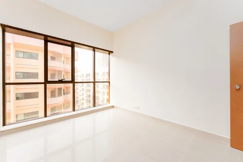 4 Bedrooms Apartment in Golden Sands 9