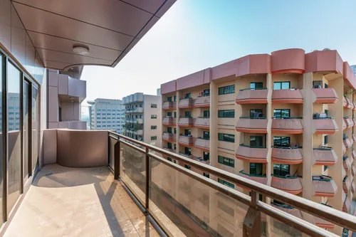 4 Bedrooms Apartment in Golden Sands 9