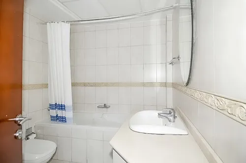 1 Bedroom Apartment in Courtyard Apartments