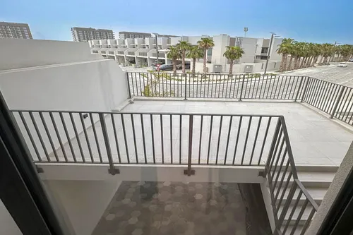 4 Bedrooms Townhouse in MAG City Apartments