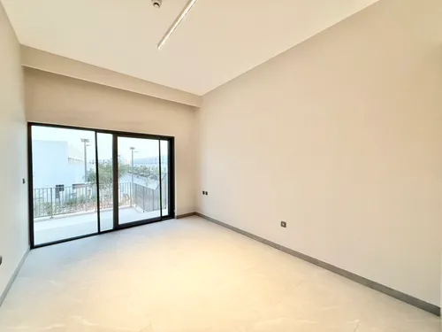 3 Bedrooms Townhouse in MAG City Apartments