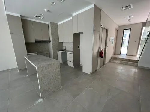 3 Bedrooms Townhouse in MAG City Apartments