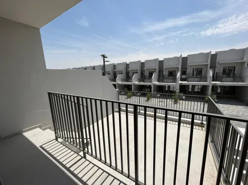 3 Bedrooms Townhouse in MAG City Apartments
