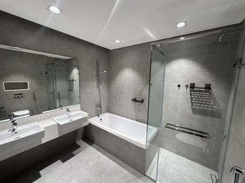 2 Bedrooms Apartment in Residences 18