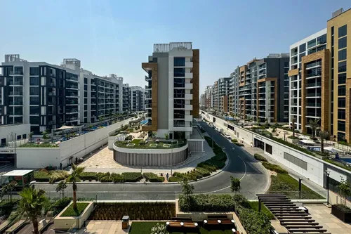 3 Bedrooms Apartment in Azizi Riviera 24