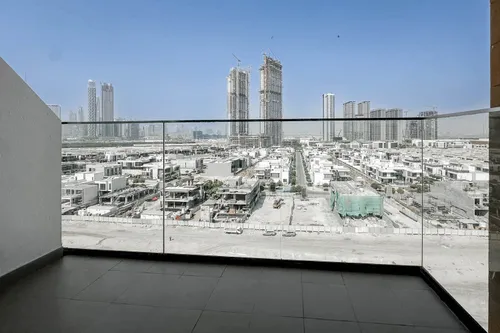2 Bedrooms Apartment in Azizi Riviera 6