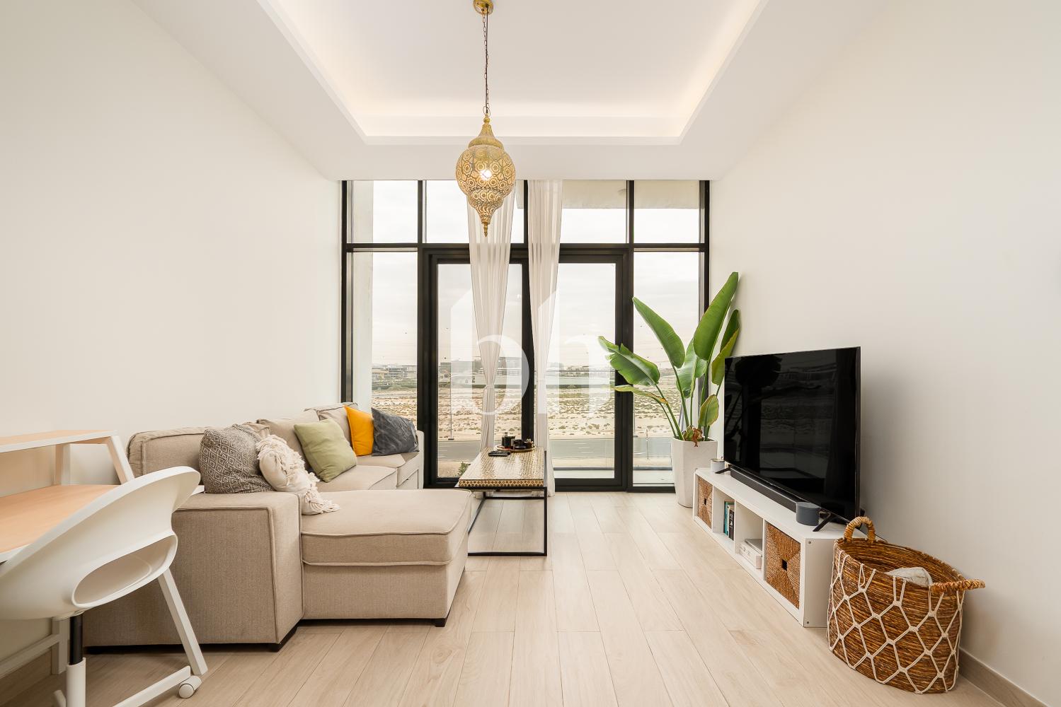 Race Course View | Upgraded | Furnished | VOT