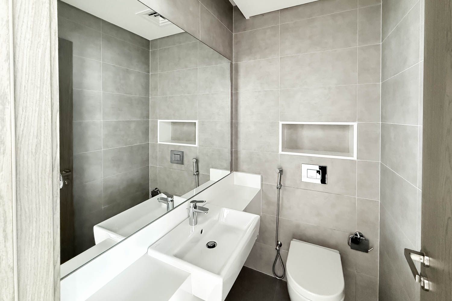 2 Bedrooms Apartment in Residences 14