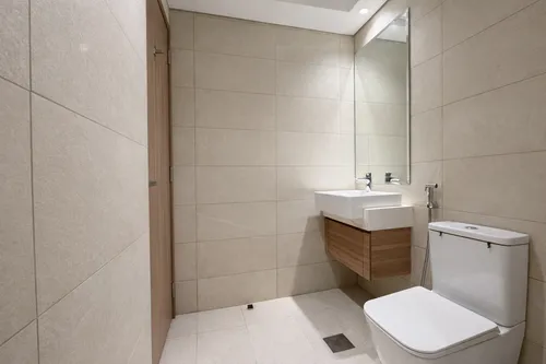 2 Bedrooms Apartment in Azizi Riviera 47