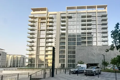 3 Bedrooms Apartment in Residences 13