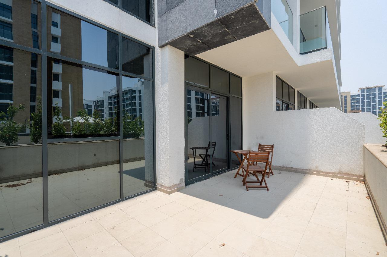 1 Bedroom Apartment in Azizi Riviera 25