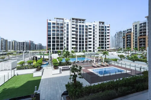 3 Bedrooms Apartment in Azizi Riviera 44