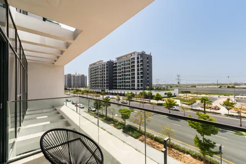3 Bedrooms Apartment in Azizi Riviera 44