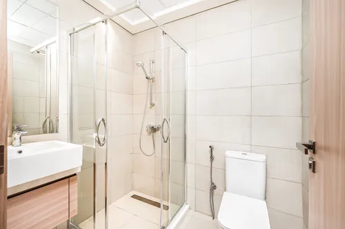 3 Bedrooms Apartment in Azizi Riviera 44