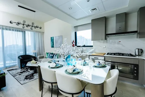3 Bedrooms Apartment in Azizi Riviera 44