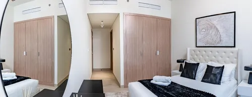 3 Bedrooms Apartment in Azizi Riviera 44
