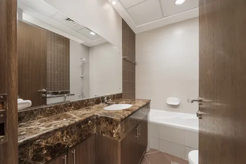 5 Bedrooms Villa in Cluster C