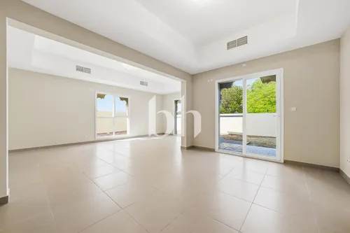 Unfurnished | Vacant Now | 5 Bed for 270,000/year