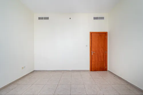 2 Bedrooms Apartment in Palace Tower 2