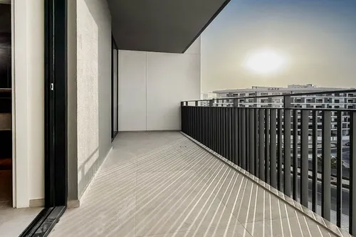 2 Bedrooms Apartment in Beverly Boulevard