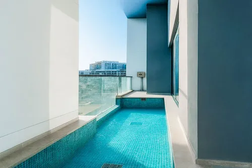 2 Bedrooms Apartment in Beverly Boulevard