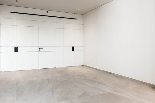 2 Bedrooms Apartment in Beverly Boulevard