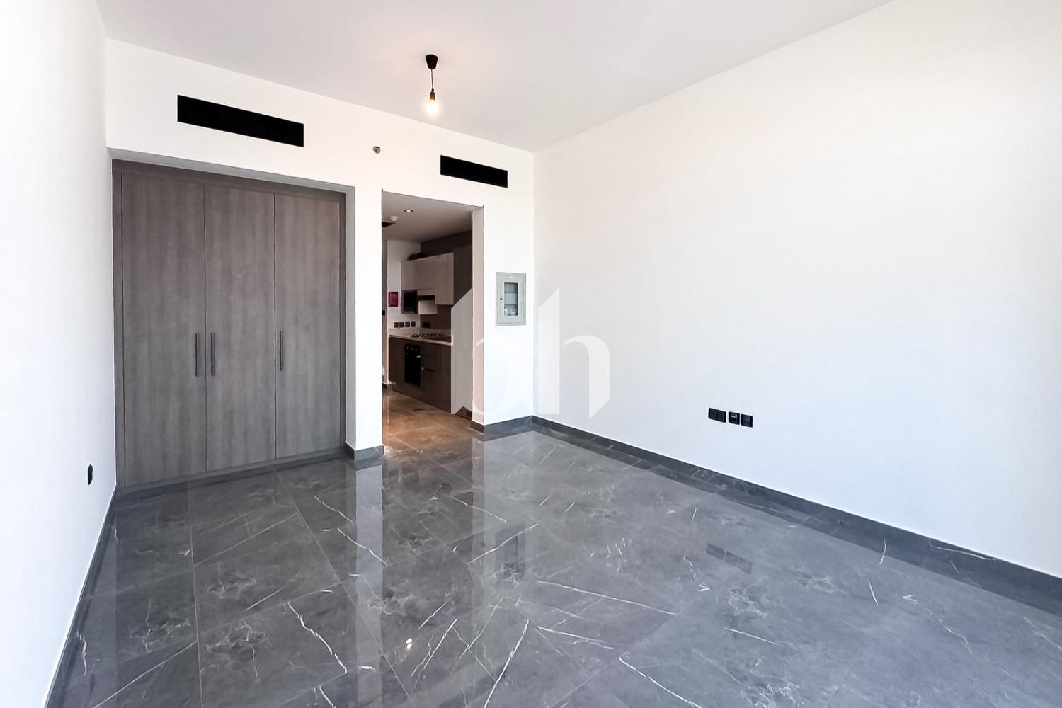 Vacant Now | Unfurnished |With Balcony and Parking