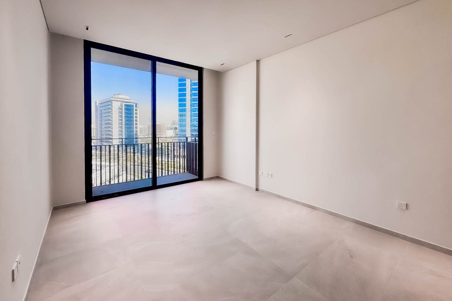  Apartment in Beverly Boulevard