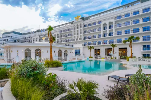 1 Bedroom Apartment in Vincitore Benessere