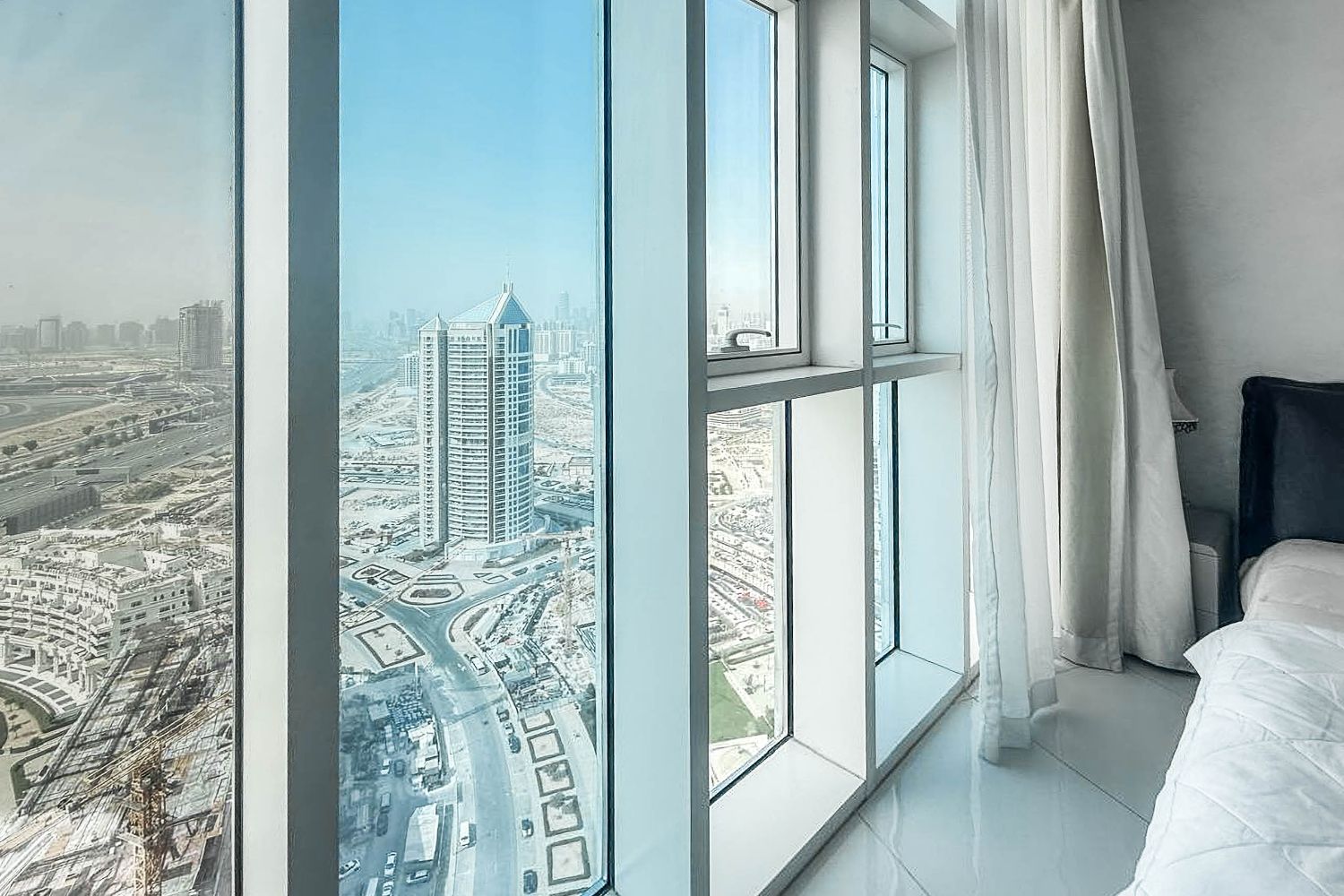 2 Bedrooms Apartment in Miraclz Tower by Danube