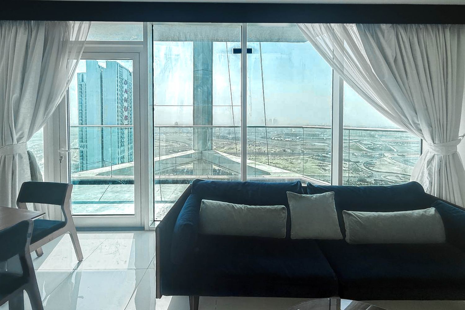 2 Bedrooms Apartment in Miraclz Tower by Danube