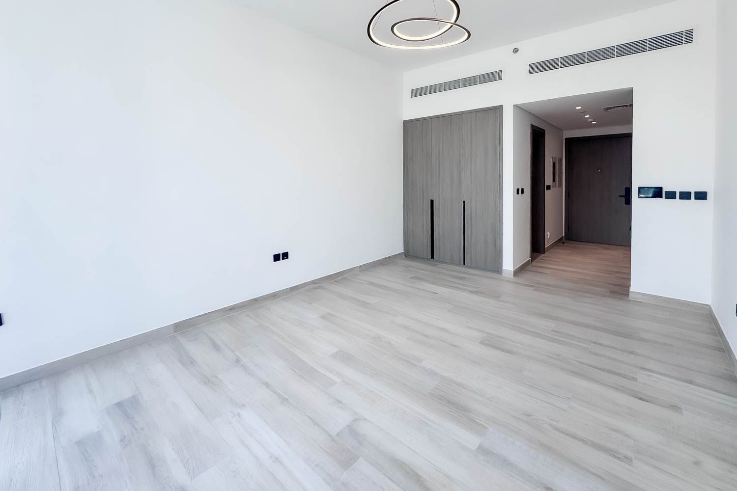  Apartment in Oxford Gardens