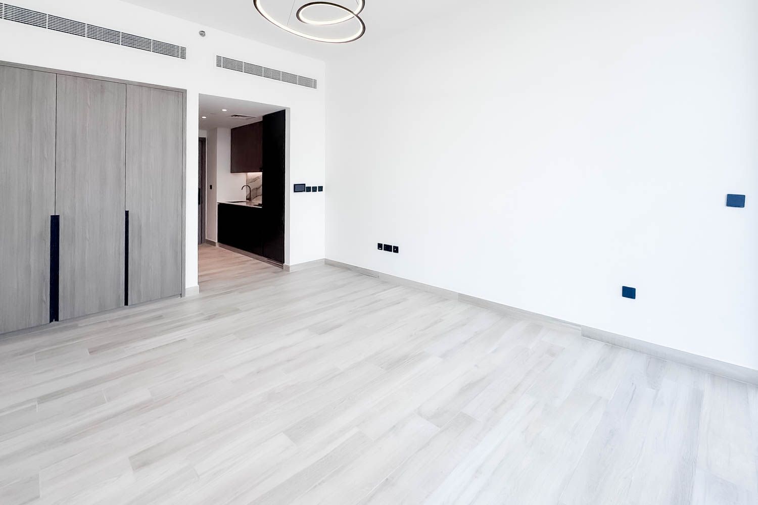  Apartment in Oxford Gardens