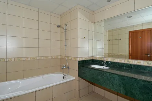 2 Bedrooms Apartment in Skycourts Tower D