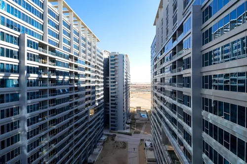 2 Bedrooms Apartment in Skycourts Tower C