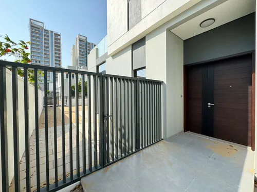 4 Bedrooms Townhouse in Murooj Al Furjan 1
