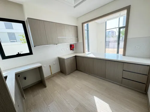 4 Bedrooms Townhouse in Murooj Al Furjan 1