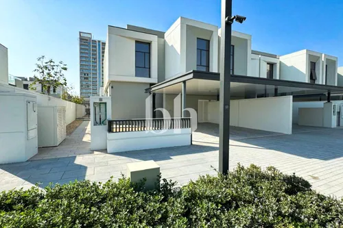 Park View | Corner Unit | Large Plot Size