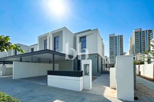 Park View | Corner Unit | Large Plot Size