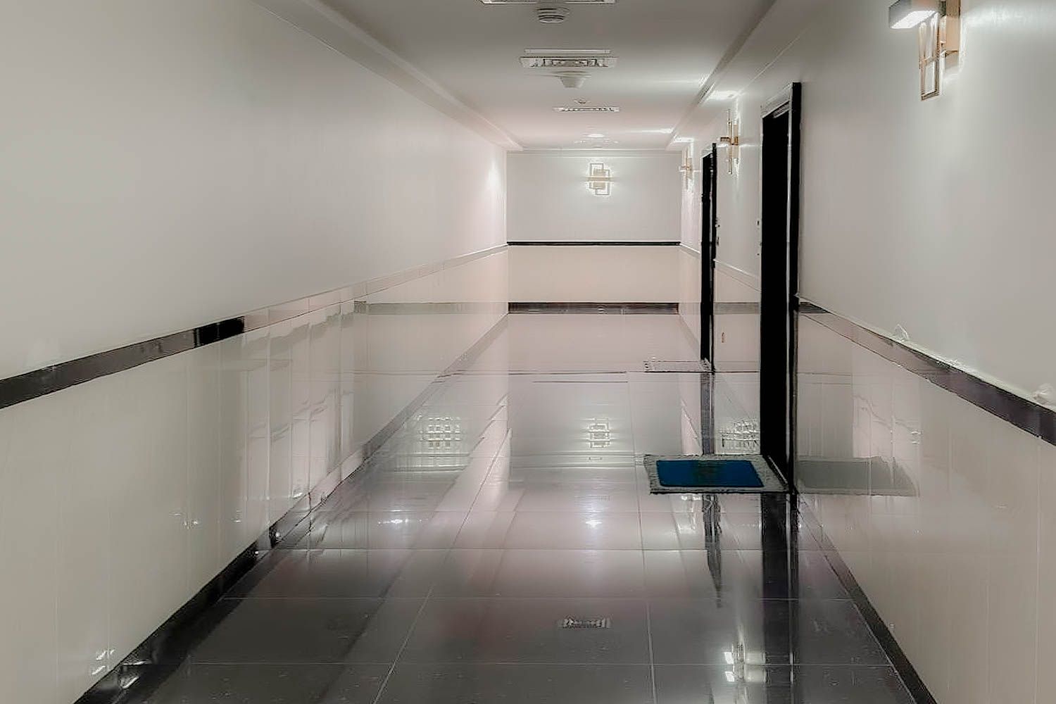  Apartment in Starz Tower 1