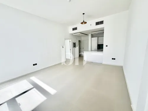 Mid Floor | Kitchen Appliances | Unfurnished