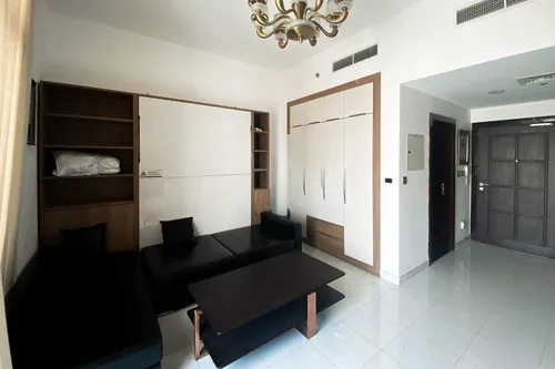  Apartment in Starz Tower 1